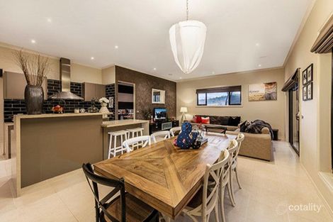 Property photo of 27 Meridian Drive South Morang VIC 3752
