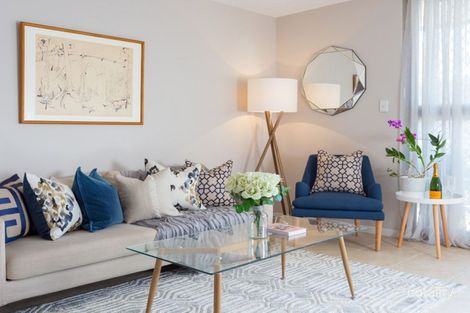 Property photo of 2/68 Pembroke Road Coorparoo QLD 4151