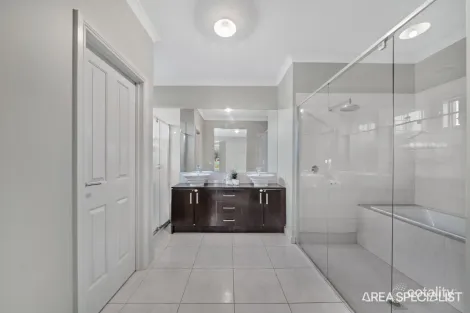 Property photo of 44 Borrowdale Road Harkness VIC 3337