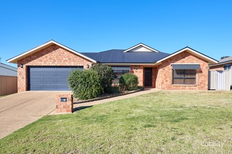 Property photo of 10 Bedervale Street Bourkelands NSW 2650