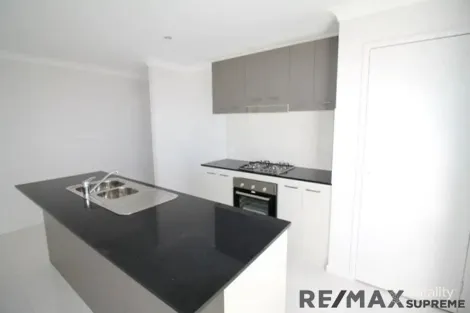 Property photo of 40 John Crescent Pimpama QLD 4209