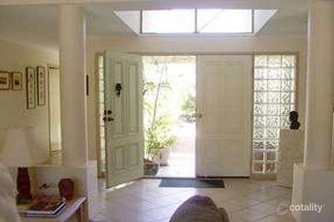 15 Accrington Pl, Chapel Hill, QLD 4069