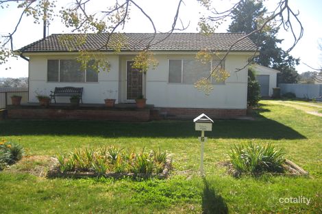 2 Lachlan Cl, Young, NSW 2594