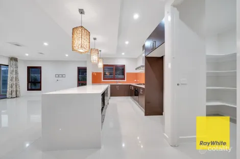 Property photo of 18 Penshurst Avenue Williams Landing VIC 3027