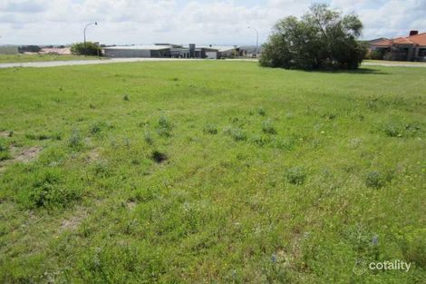 3 Bayview Tce, Yangebup, WA 6164