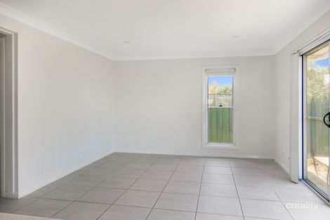 21a Wellington St, Umina Beach, NSW 2257