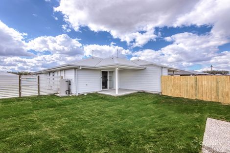 Property photo of 2/70 Wallace Street Walloon QLD 4306