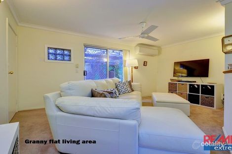 Property photo of 20 Manbari Crescent Wanneroo WA 6065