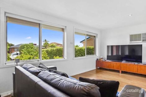 Property photo of 3 Henley Drive Gladstone Park VIC 3043