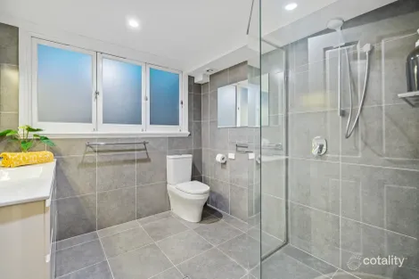 Property photo of 47 Longfellow Street Norman Park QLD 4170