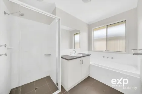 Property photo of 121 Peerless Road Munno Para West SA 5115