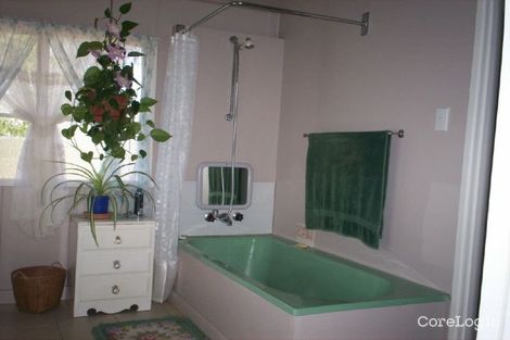 Property photo of 3 McKay Street Warra QLD 4411