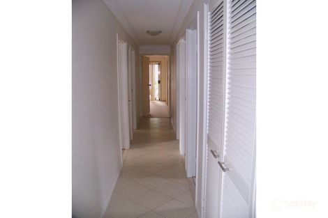 Property photo of 1/13 Kenny Drive Labrador QLD 4215