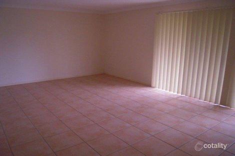 Property photo of 8 Harriet Court Springfield Lakes QLD 4300