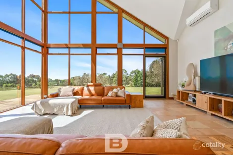 Property photo of 49 Heard Crescent Gisborne South VIC 3437