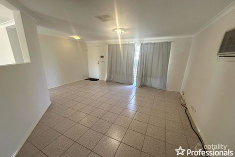 Property photo of 11 Oldenburg Pass Stratton WA 6056