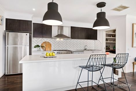 Property photo of 8 Merlin Drive Cranbourne North VIC 3977
