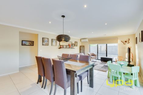 Property photo of 54 Kinglake Drive Manor Lakes VIC 3024