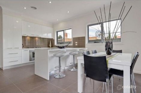 Property photo of 2/8 Elizabeth Court Reservoir VIC 3073
