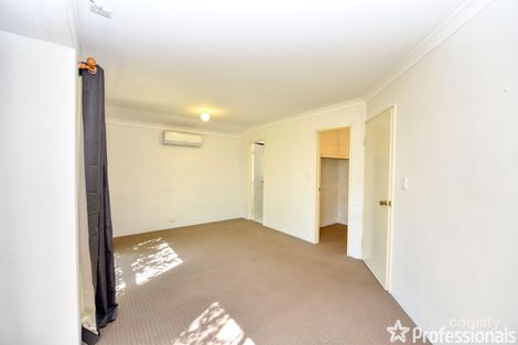 Property photo of 11 Thames Way Warnbro WA 6169