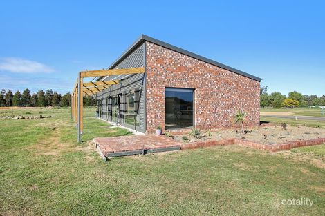 Property photo of 10 Kotzur Circle Walla Walla NSW 2659