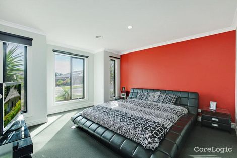 Property photo of 33 Roaming Road Doreen VIC 3754