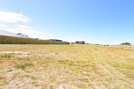 Property photo of 4 Axton Close George Town TAS 7253