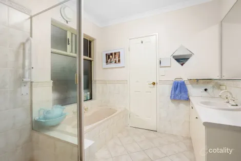 Property photo of 32 Duchart Way Coogee WA 6166