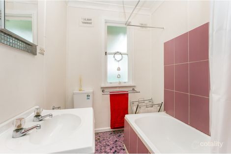 Property photo of 38 Wangaroa Crescent Lethbridge Park NSW 2770