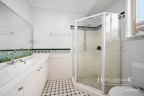 Property photo of 4 Glanara Court Wattle Grove NSW 2173