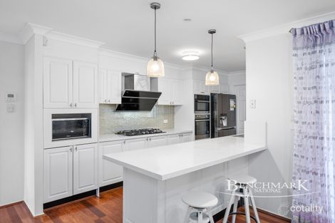 Property photo of 4 Glanara Court Wattle Grove NSW 2173