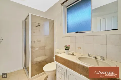 Property photo of 35 Endeavour Drive Cranbourne North VIC 3977