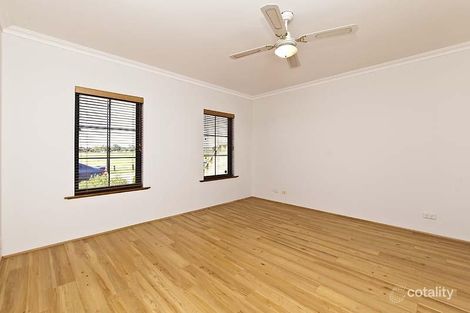 Property photo of 28 Merrimac Loop Rockingham WA 6168