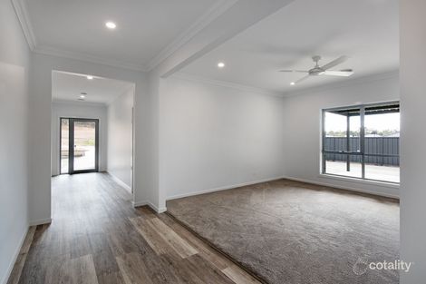 Property photo of 16 McKenzie Way McKenzie Hill VIC 3451