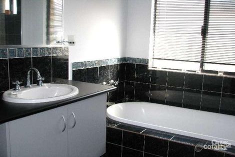 Property photo of 5 Ragna Court Glen Iris WA 6230