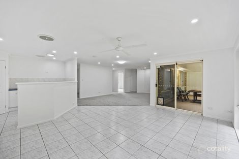 Property photo of 71 Brooklands Circuit Forest Lake QLD 4078
