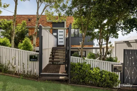 Property photo of 2/11 Wordsworth Street Bulimba QLD 4171