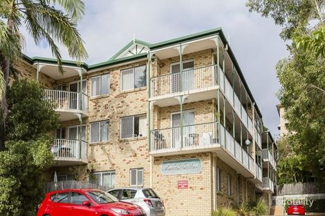 Property photo of 8/36 Pembroke Road Coorparoo QLD 4151