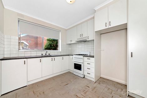 2/11 Parker St, Ormond, VIC 3204