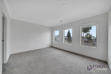 Property photo of 23 Lay Street Tarneit VIC 3029