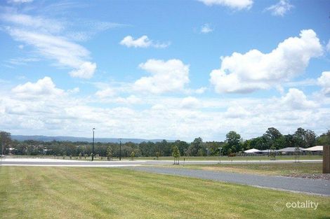 4 Sterling Rd, Morayfield, QLD 4506