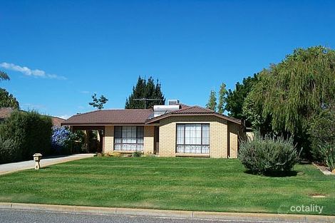 29 Blackthorn Rd, Eden Hill, WA 6054