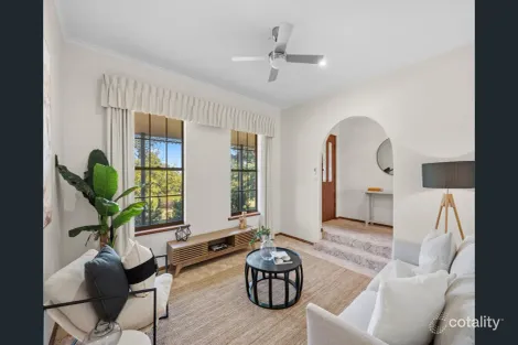 Property photo of 41 Grevillea Road Aberfoyle Park SA 5159