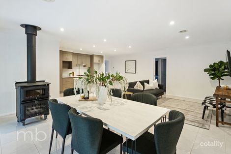 Property photo of 27 Robinson Court Orange NSW 2800