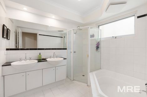 Property photo of 1/1 Brookville Road Toorak VIC 3142