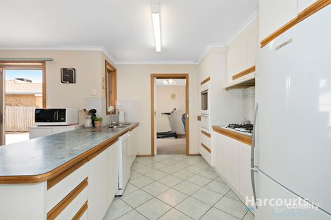 Property photo of 66 Woolnough Drive Mill Park VIC 3082