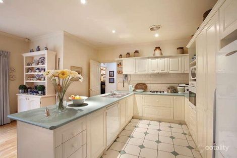 Property photo of 2/136 Through Road Camberwell VIC 3124