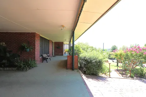 209 Thompson St, Cootamundra, NSW 2590