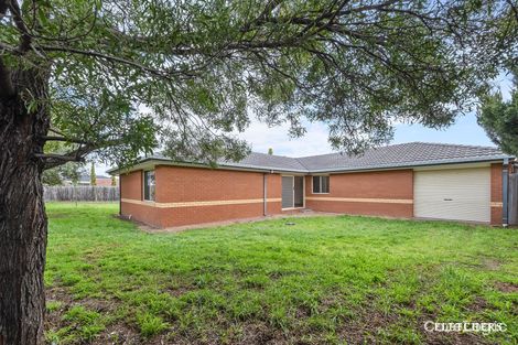 Property photo of 14 Nunn Avenue Truganina VIC 3029