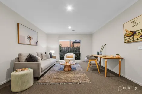 Property photo of 57 Graziers Crescent Clyde North VIC 3978